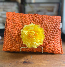 Load image into Gallery viewer, Flower Little Purse