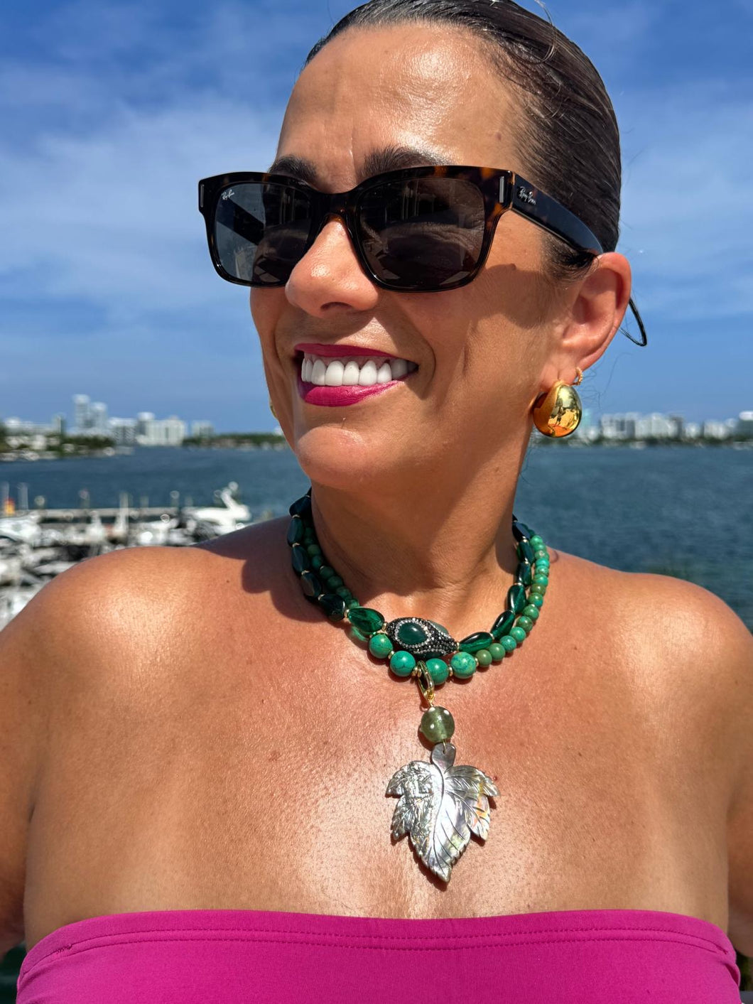 necklace with green  Turkish crystal stones