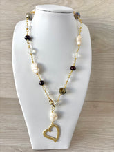 Load image into Gallery viewer, Long necklace with crystal stone