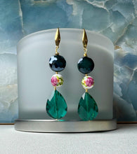 Load image into Gallery viewer, green Turkish crystal stone earrings