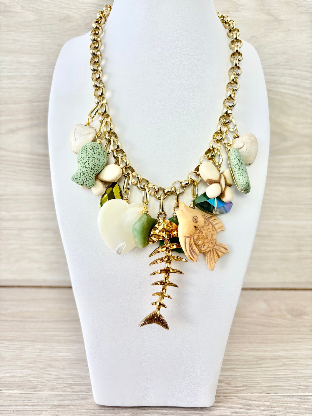necklace with seashells
