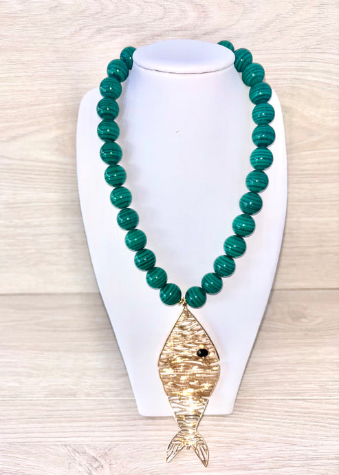 necklace with seashells