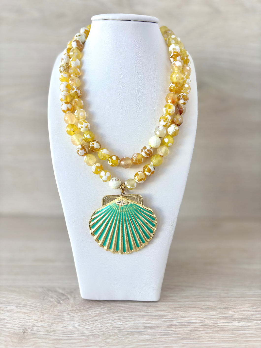 Necklace with green Turkish stones