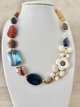 Load image into Gallery viewer, Necklace of Turkish stones, colorful and autumn flowers