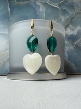 Load image into Gallery viewer, green Turkish crystal stone earrings